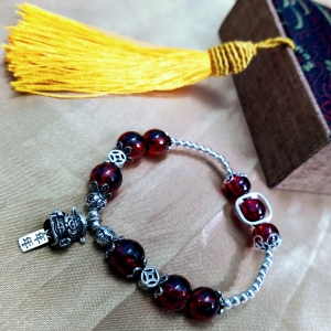 VÒNG TAY PHONG THỦY