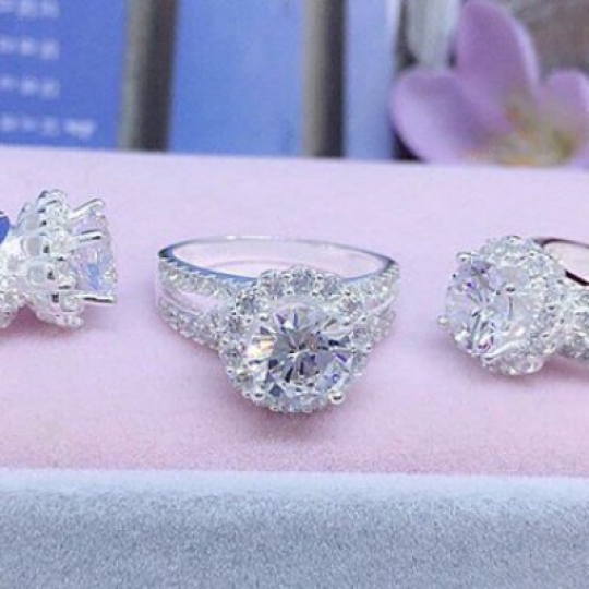 NHẪN HỘT KIM CƯƠNG 5 Li