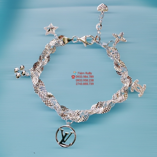  lắc phụng phối charm