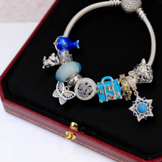 Bộ sưu tập lắc tay nữ mới nhất của nhà Bạc Ruby