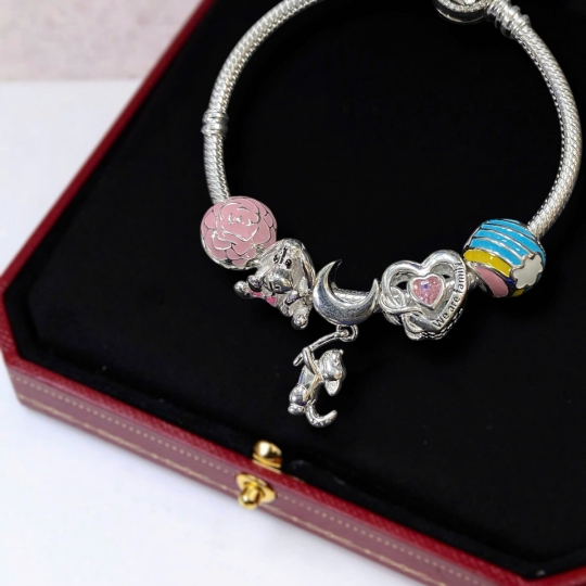 Bộ sưu tập lắc tay nữ mới nhất của nhà Bạc Ruby