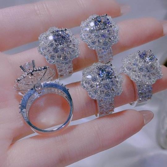 Bộ sưu tập nhẫn bạc nữ nhà Ruby mới nhất